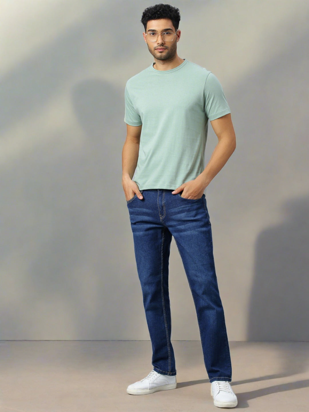 Don Vino Men's Solid Pista Green Crew Neck T-Shirt - Main Image