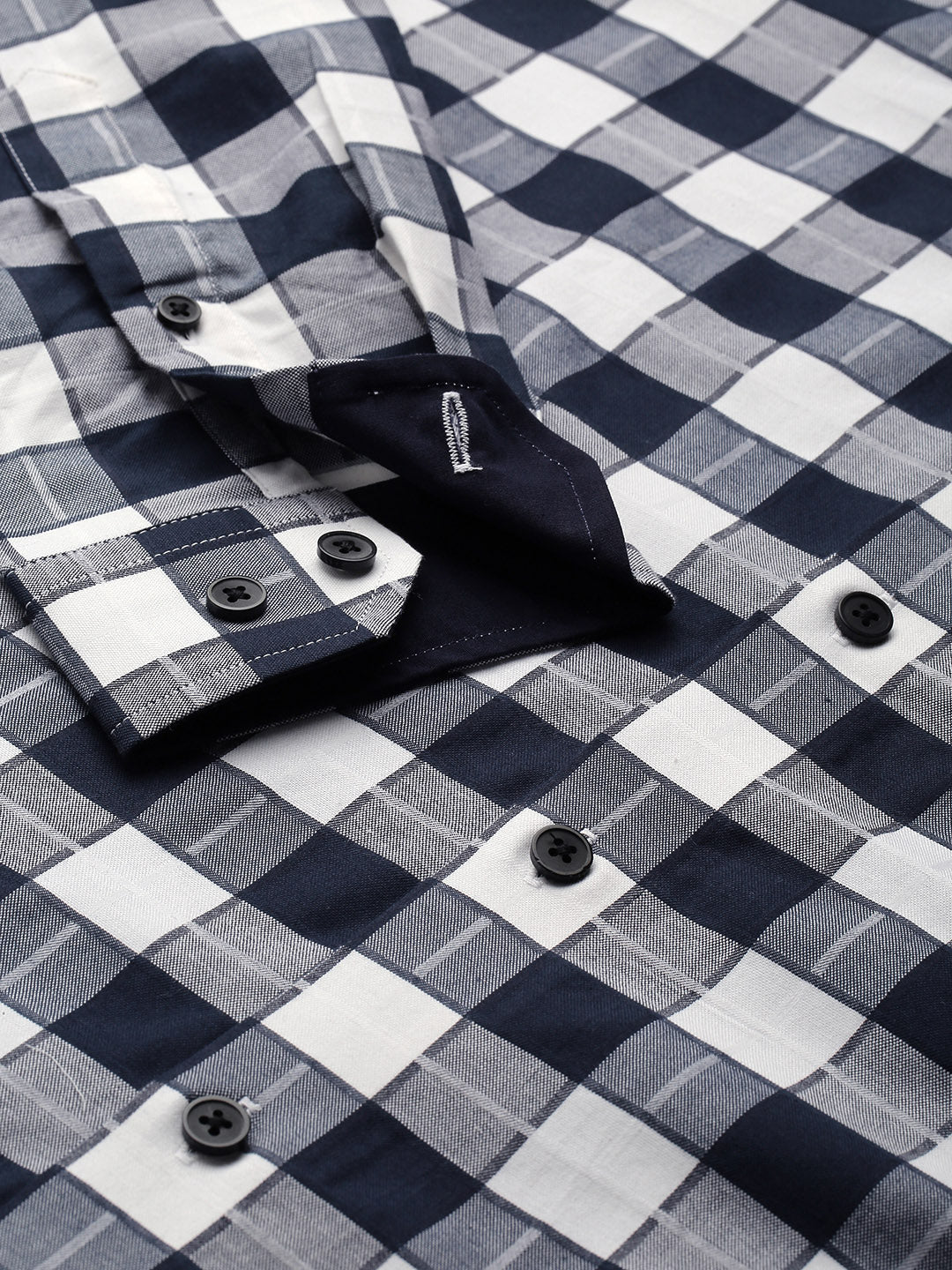 Don Vino Men Blue & White Checkered Casual Shirt
