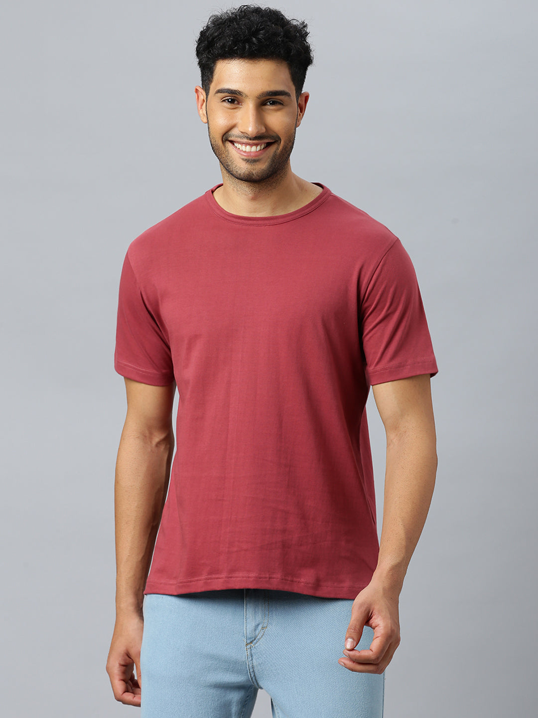 Don Vino Men's Garnet Red Solid Crew Neck T-Shirt