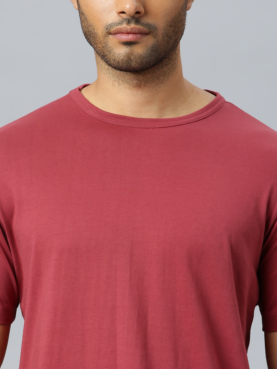 Don Vino Men's Garnet Red Solid Crew Neck T-Shirt