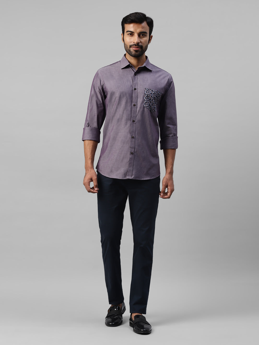 Men's purple slim fit shirt with contrast pockets