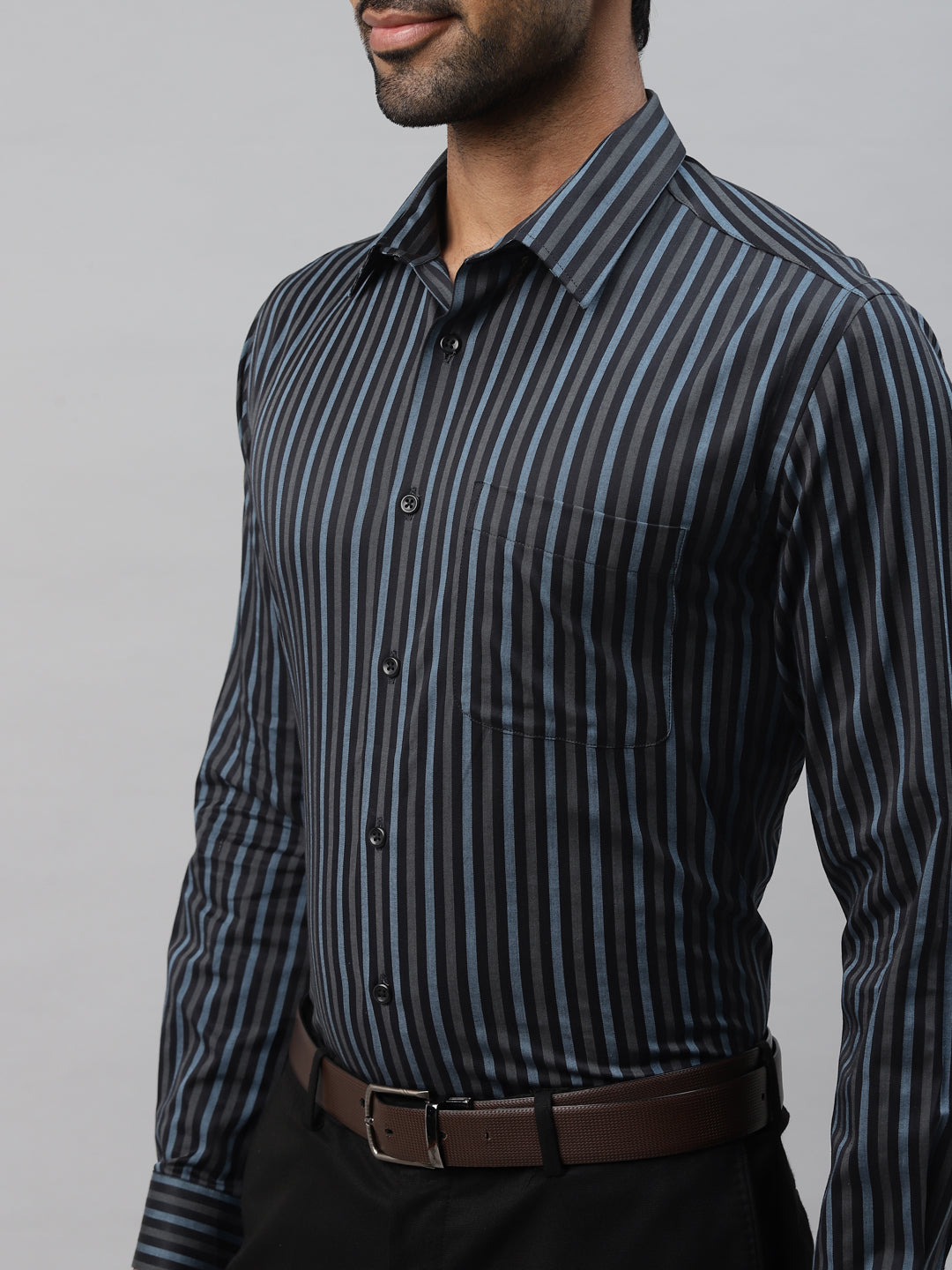 Don Vino Men's Navy Blue Stripes Slim Fit Shirt