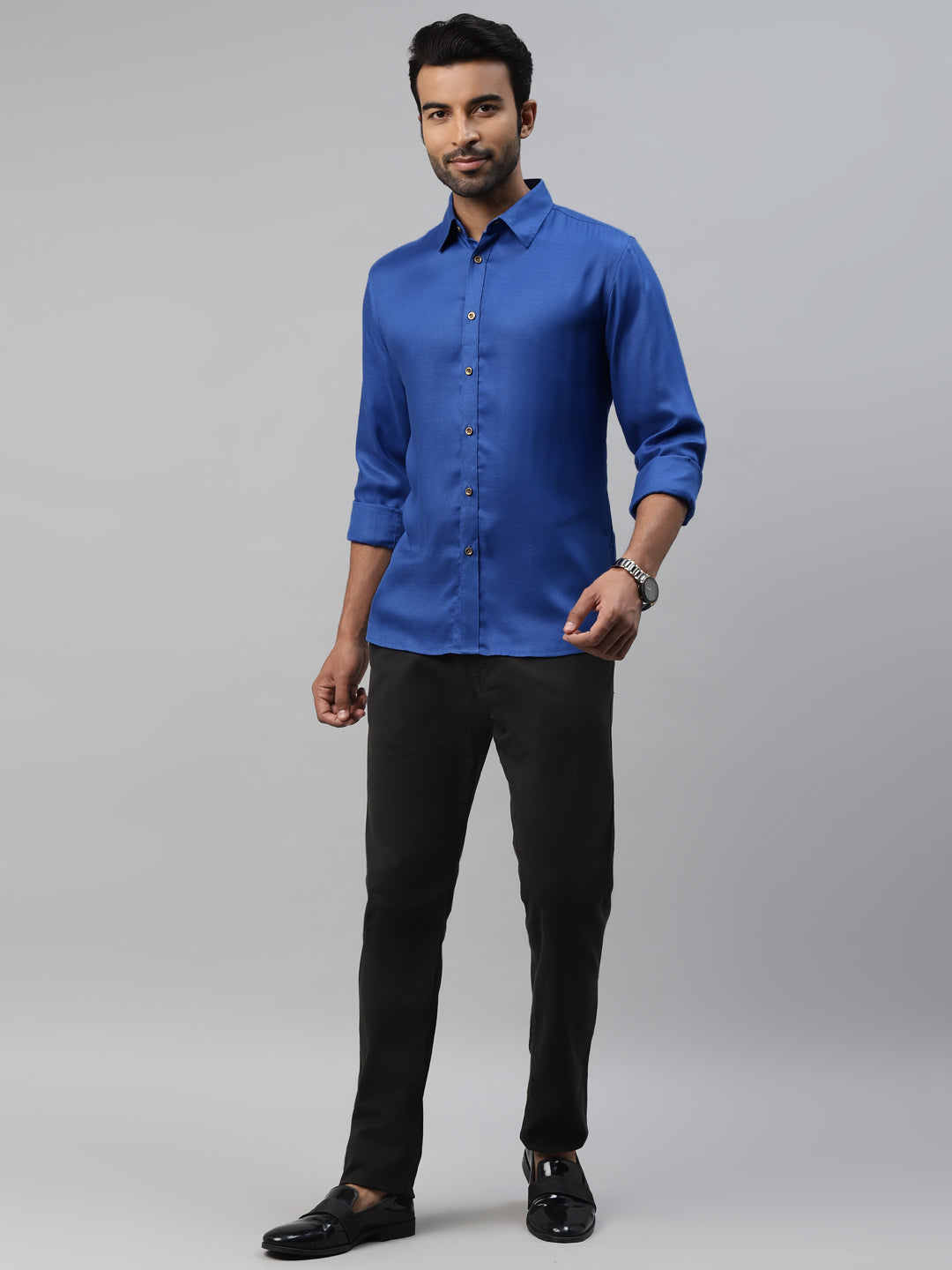 Don Vino Men's Blue Solid Slim Fit Shirt
