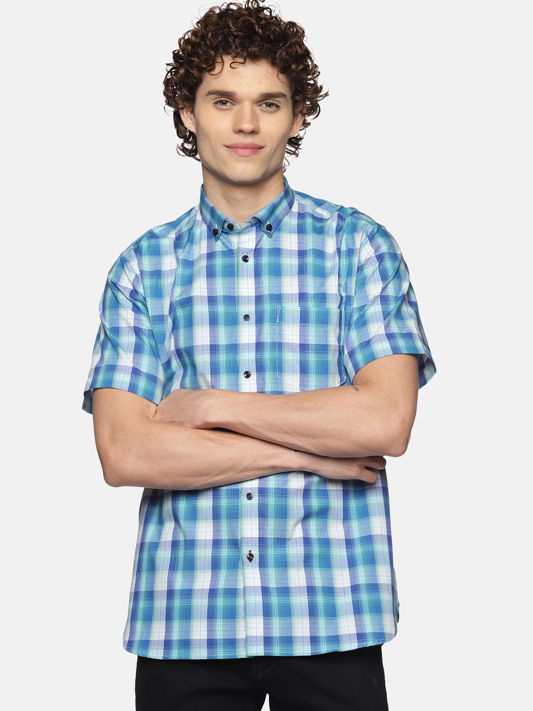 Men Blue Checkered Slim Fit Half Sleeve Cotton Casual Shirt