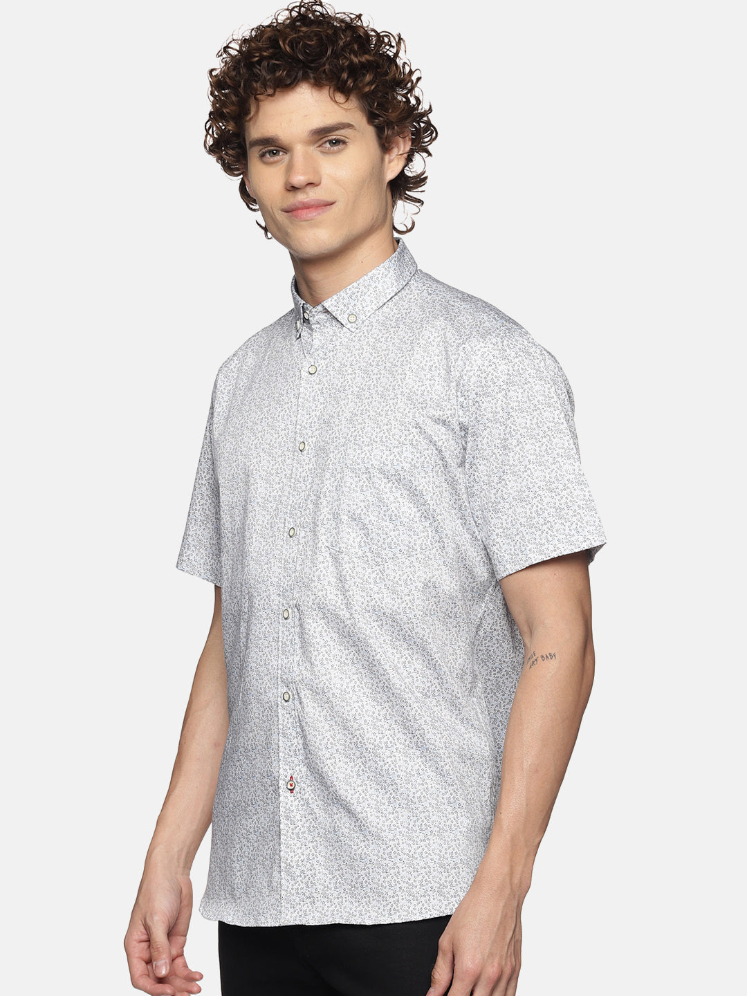 Men White Printed Slim Fit Half Sleeve Cotton Casual Shirt