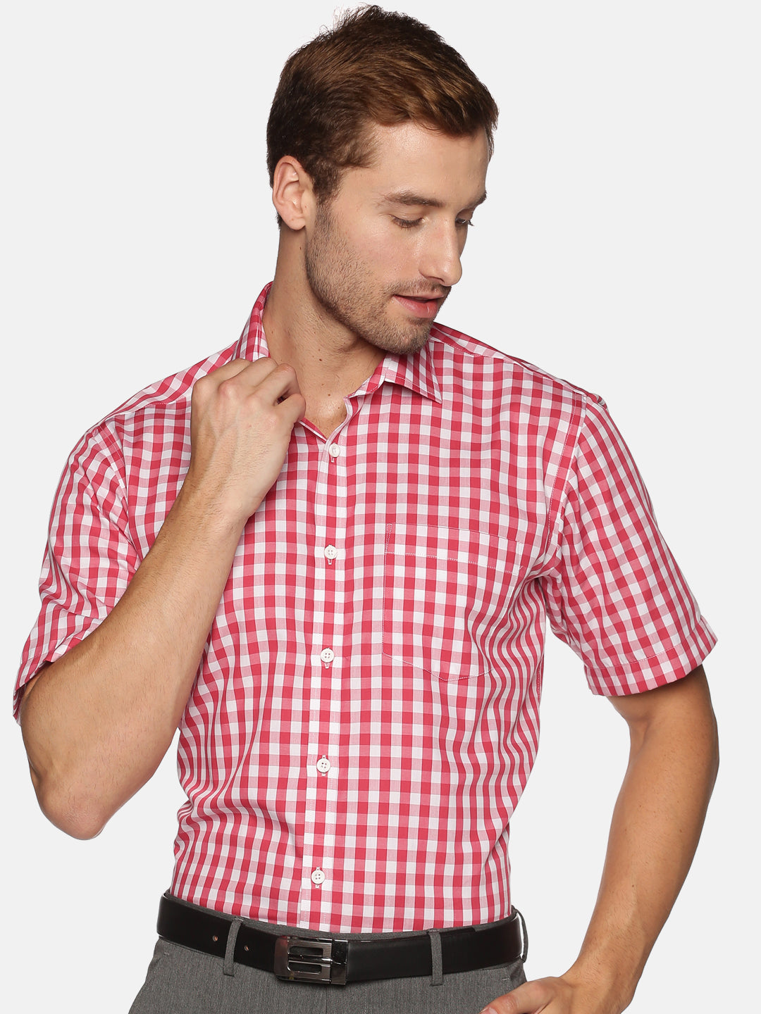 Men Red Checkered Regular Fit Half Sleeve Cotton Formal Shirt